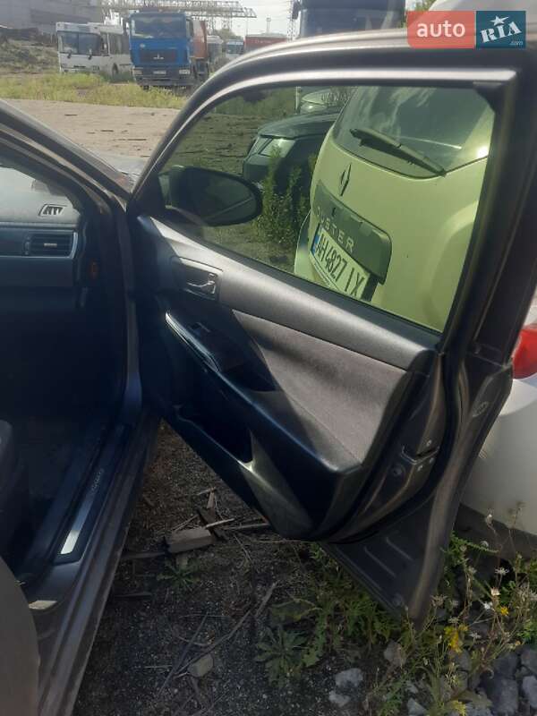 Седан Toyota Camry 2017 в Днепре