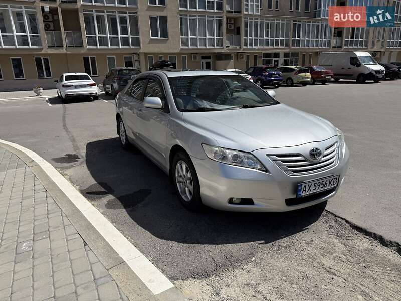 Седан Toyota Camry 2008 в Харкові