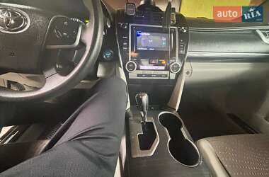 Седан Toyota Camry 2013 в 