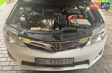Седан Toyota Camry 2013 в 