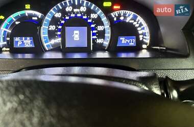 Седан Toyota Camry 2013 в 
