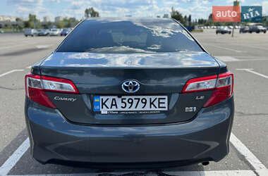Седан Toyota Camry 2013 в Харькове