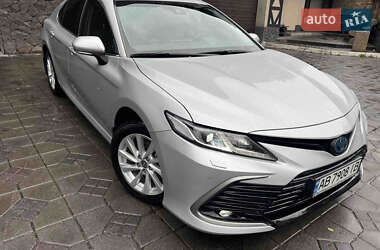 Седан Toyota Camry 2021 в Виннице
