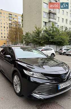 Седан Toyota Camry 2020 в 