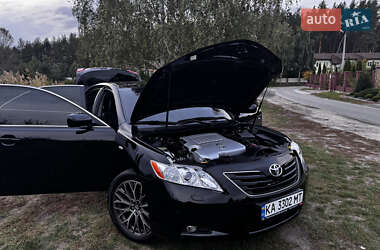 Седан Toyota Camry 2008 в Обухове
