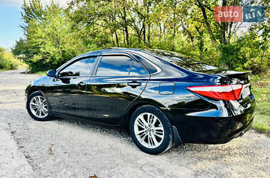 Седан Toyota Camry 2015 в Гайсину