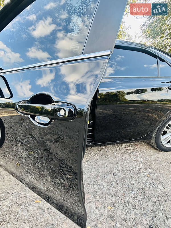 Седан Toyota Camry 2015 в Гайсине