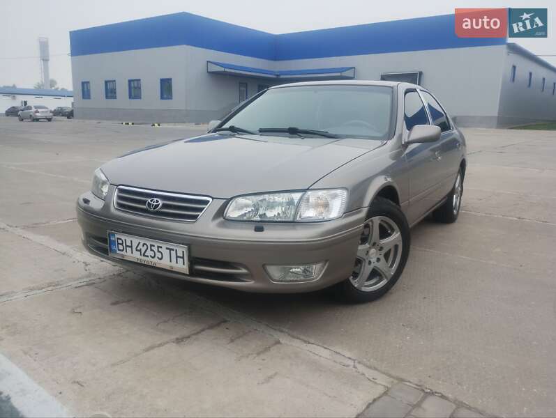 Toyota Camry 2001