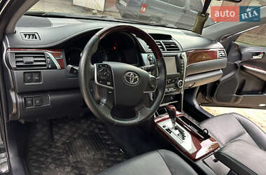 Седан Toyota Camry 2012 в 