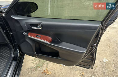 Седан Toyota Camry 2012 в 