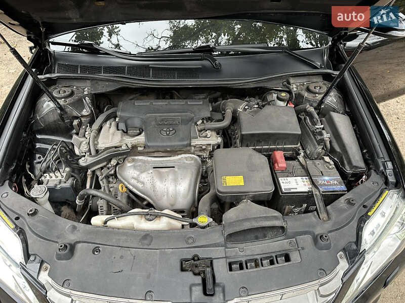 Седан Toyota Camry 2012 в Запоріжжі
