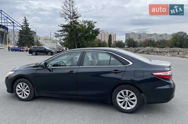 Седан Toyota Camry 2015 в Харкові