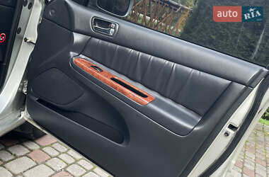 Седан Toyota Camry 2002 в  фото 22 Седан Toyota Camry 2002 в