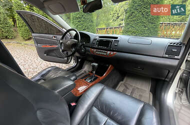 Седан Toyota Camry 2002 в  фото 31 Седан Toyota Camry 2002 в
