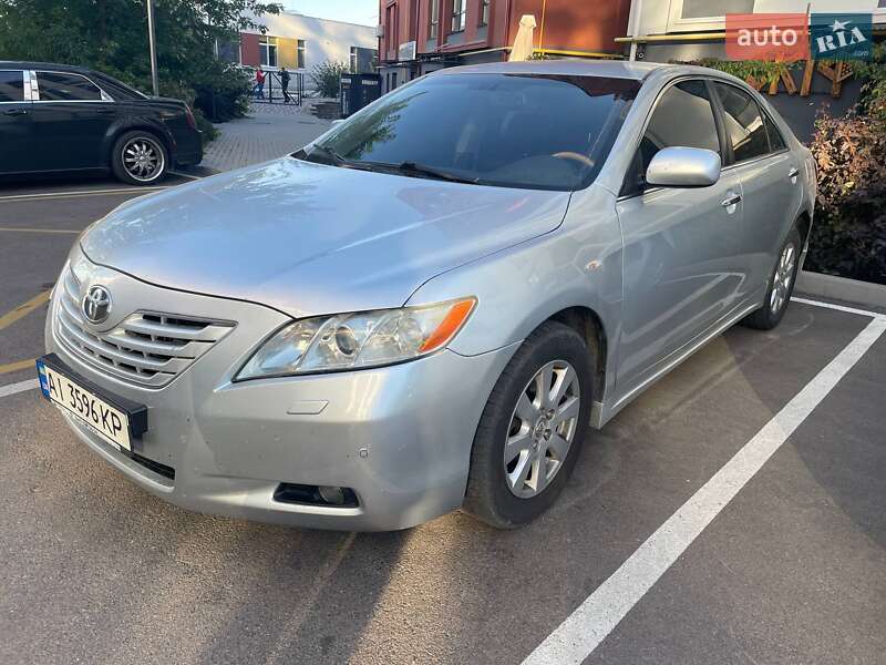 Седан Toyota Camry 2007 в Києві