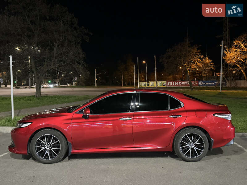 Седан Toyota Camry 2018 в Кременчуці