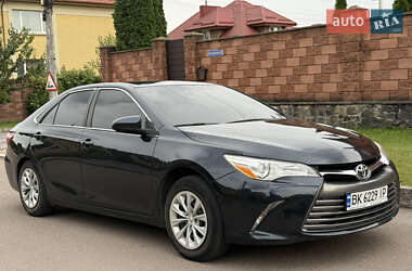 Седан Toyota Camry 2016 в 