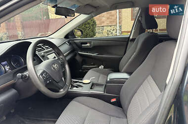 Седан Toyota Camry 2016 в 