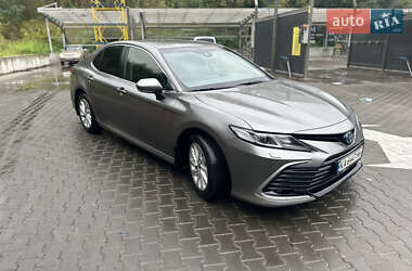Седан Toyota Camry 2021 в Києві