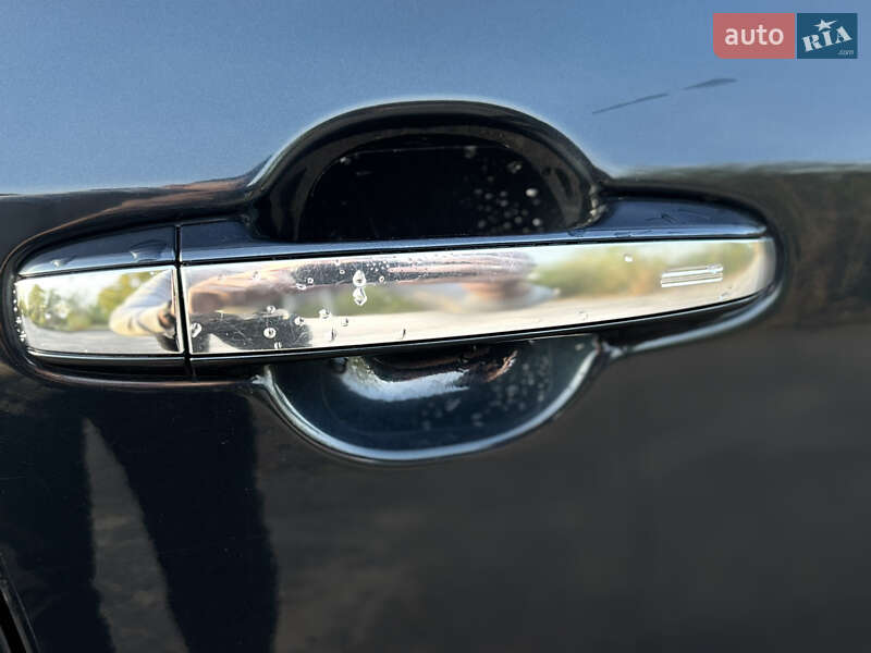 Седан Toyota Camry 2015 в Покрові