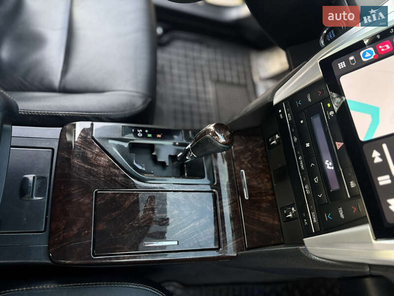 Седан Toyota Camry 2015 в Покрові