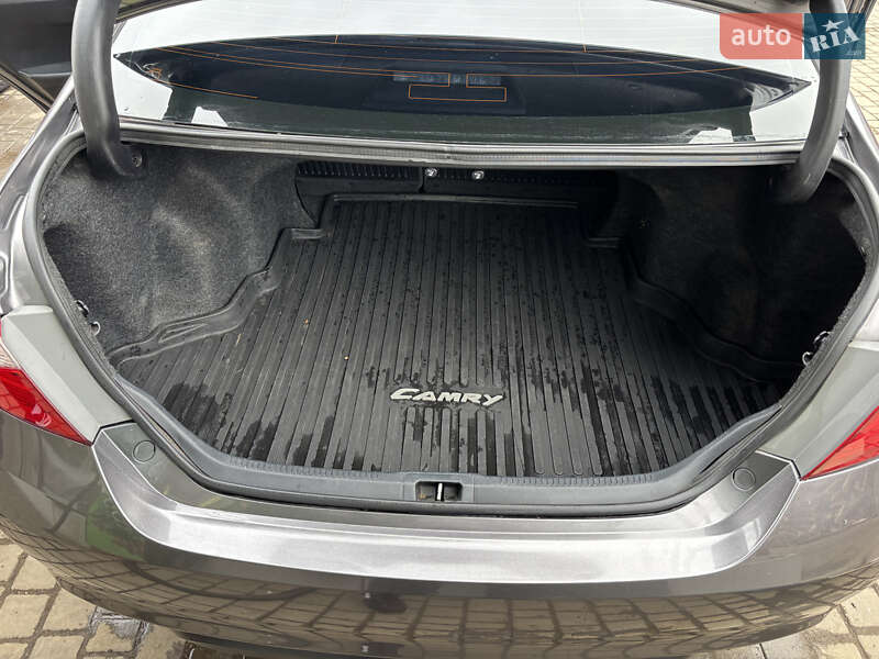 Седан Toyota Camry 2016 в Одесі