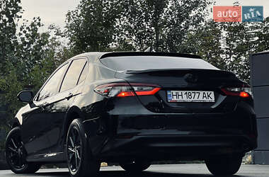 Седан Toyota Camry 2021 в 