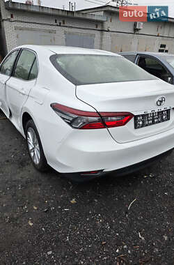 Седан Toyota Camry 2024 в Киеве