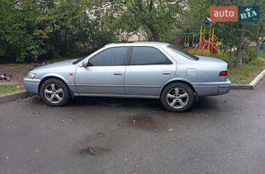 Седан Toyota Camry 1997 в Києві