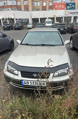 Седан Toyota Camry 2000 в Вінниці
