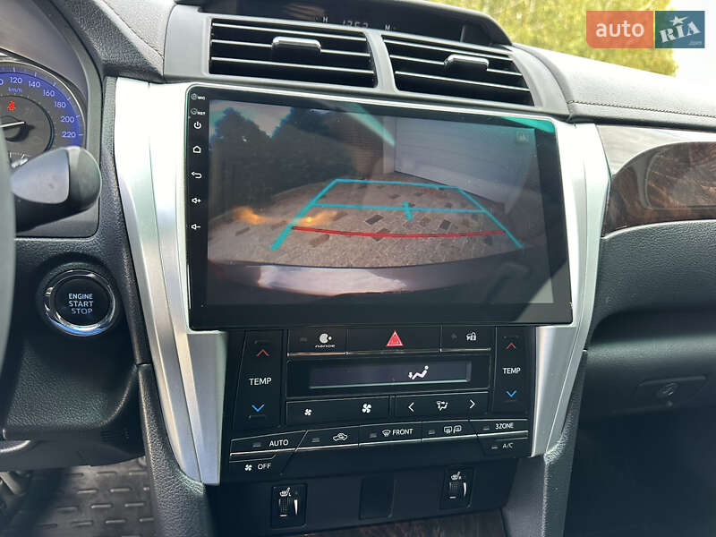 Седан Toyota Camry 2015 в Харькове