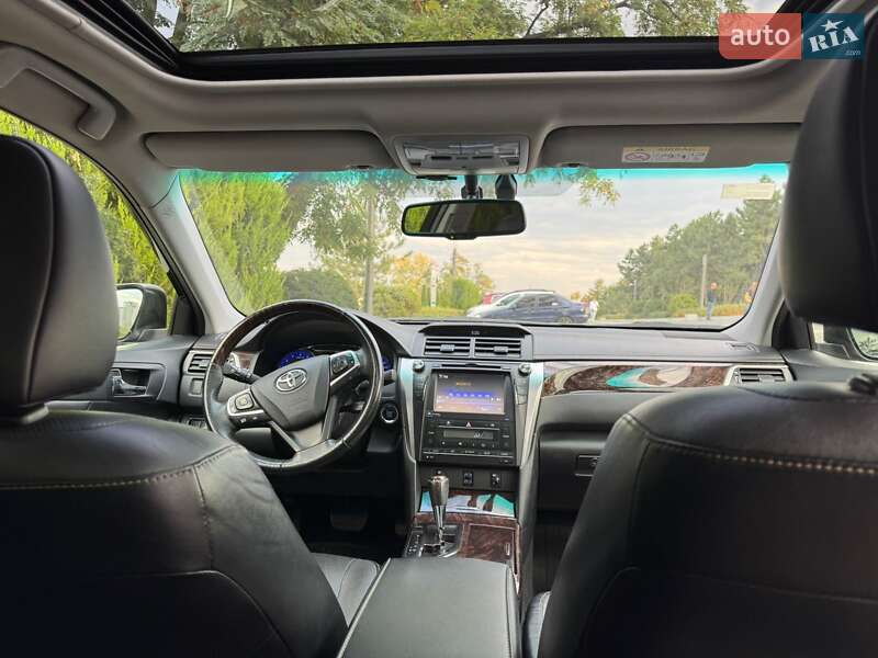 Седан Toyota Camry 2014 в Днепре