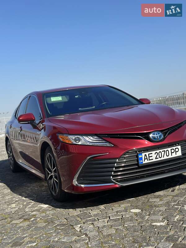 Седан Toyota Camry 2020 в Днепре