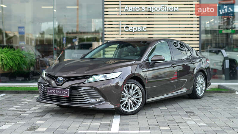 Toyota Camry 2020