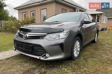Седан Toyota Camry 2016 в Черкассах