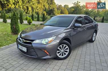 Седан Toyota Camry 2016 в Львові
