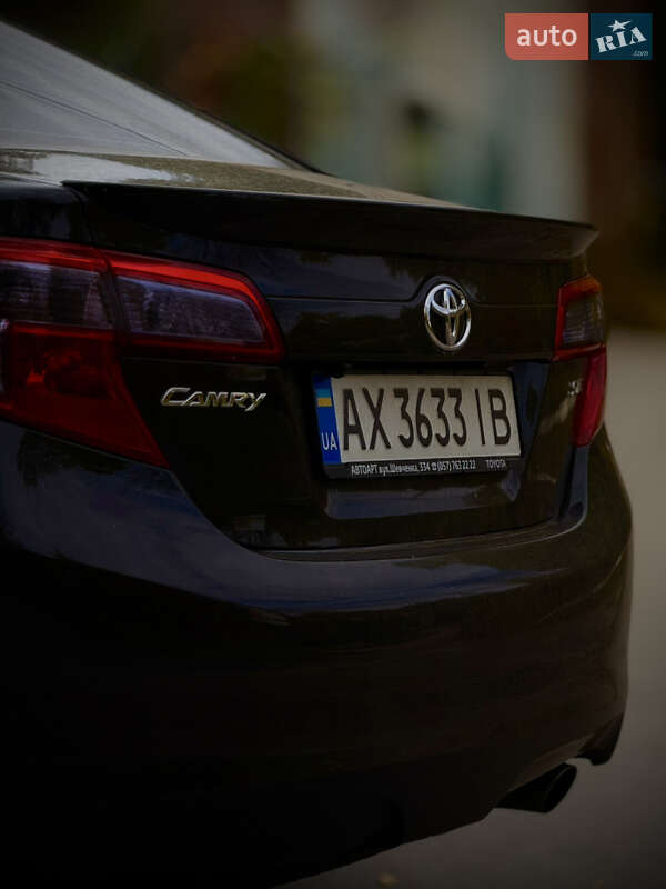 Седан Toyota Camry 2012 в Змиеве фото 27 Седан Toyota Camry 2012 в Змиеве
