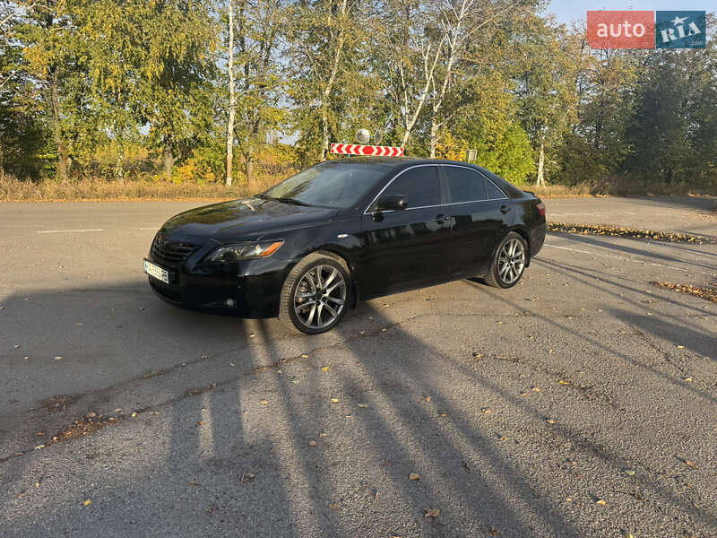 Седан Toyota Camry 2006 в Івано-Франківську