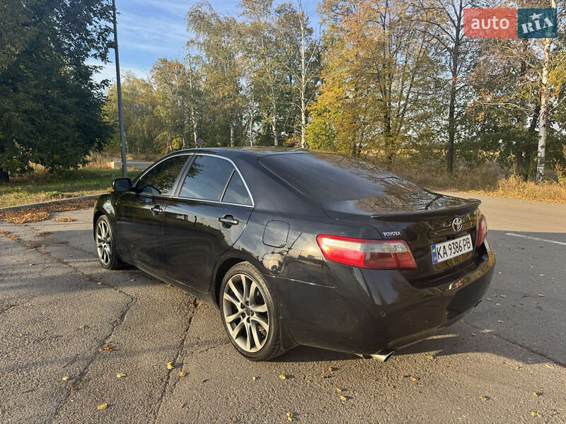 Седан Toyota Camry 2006 в Івано-Франківську