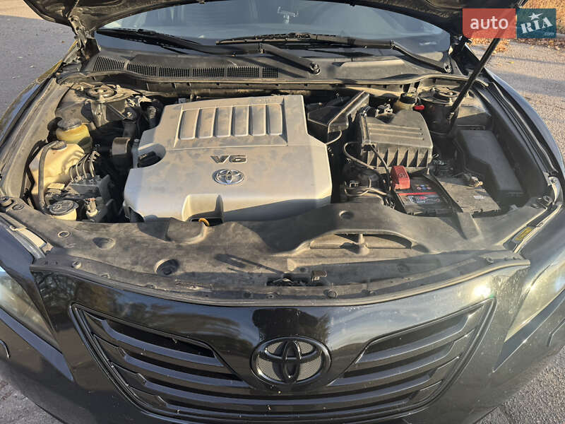 Седан Toyota Camry 2006 в Івано-Франківську