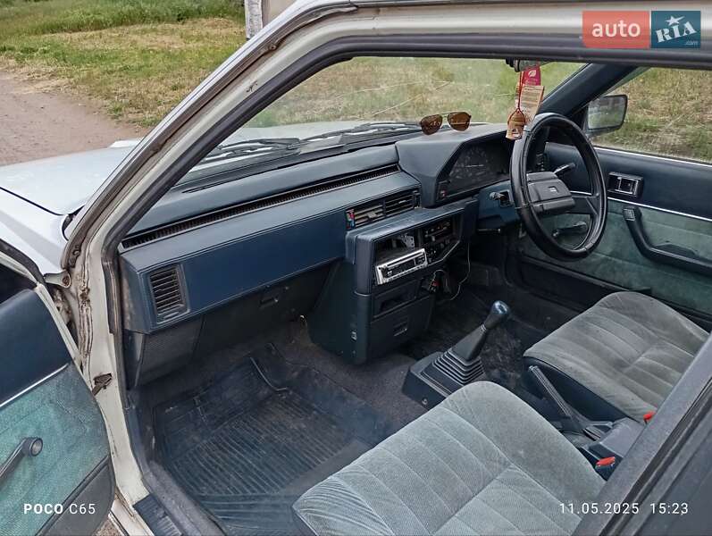 Седан Toyota Camry 1985 в Первомайске
