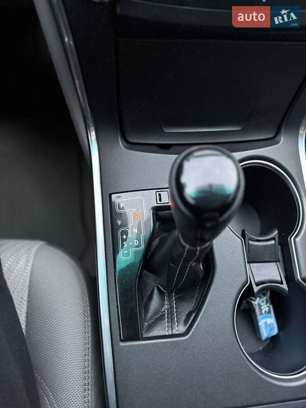 Седан Toyota Camry 2017 в Львові