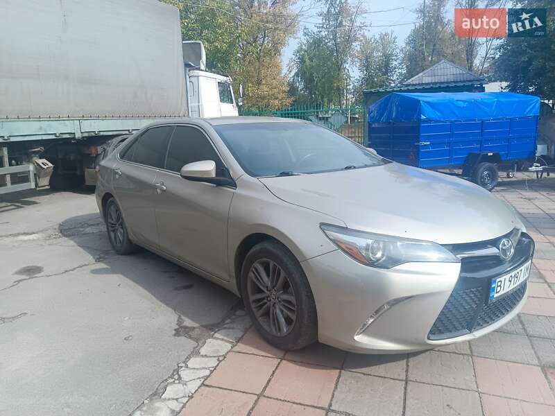 Toyota Camry 2015