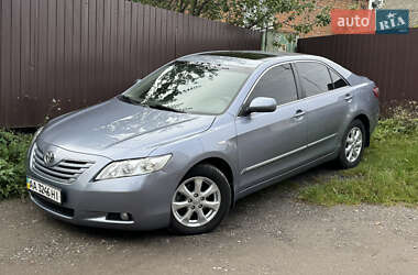 Седан Toyota Camry 2008 в Виннице