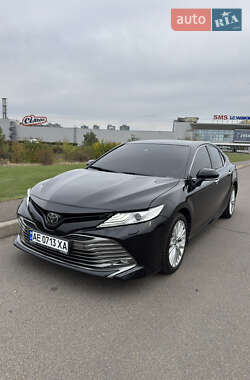 Седан Toyota Camry 2018 в Кривом Роге