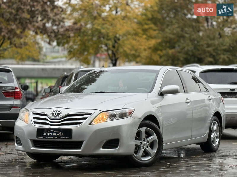 Toyota Camry 2010