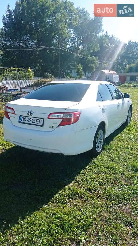 Седан Toyota Camry 2014 в Тернополі