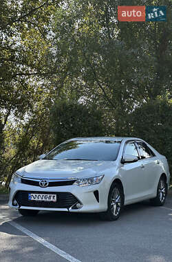 Седан Toyota Camry 2017 в Києві