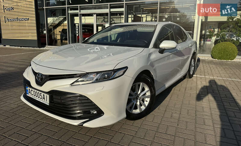 Toyota Camry 2018