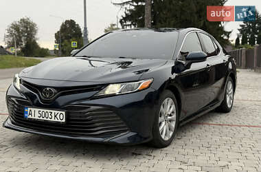 Седан Toyota Camry 2018 в Хмельницком